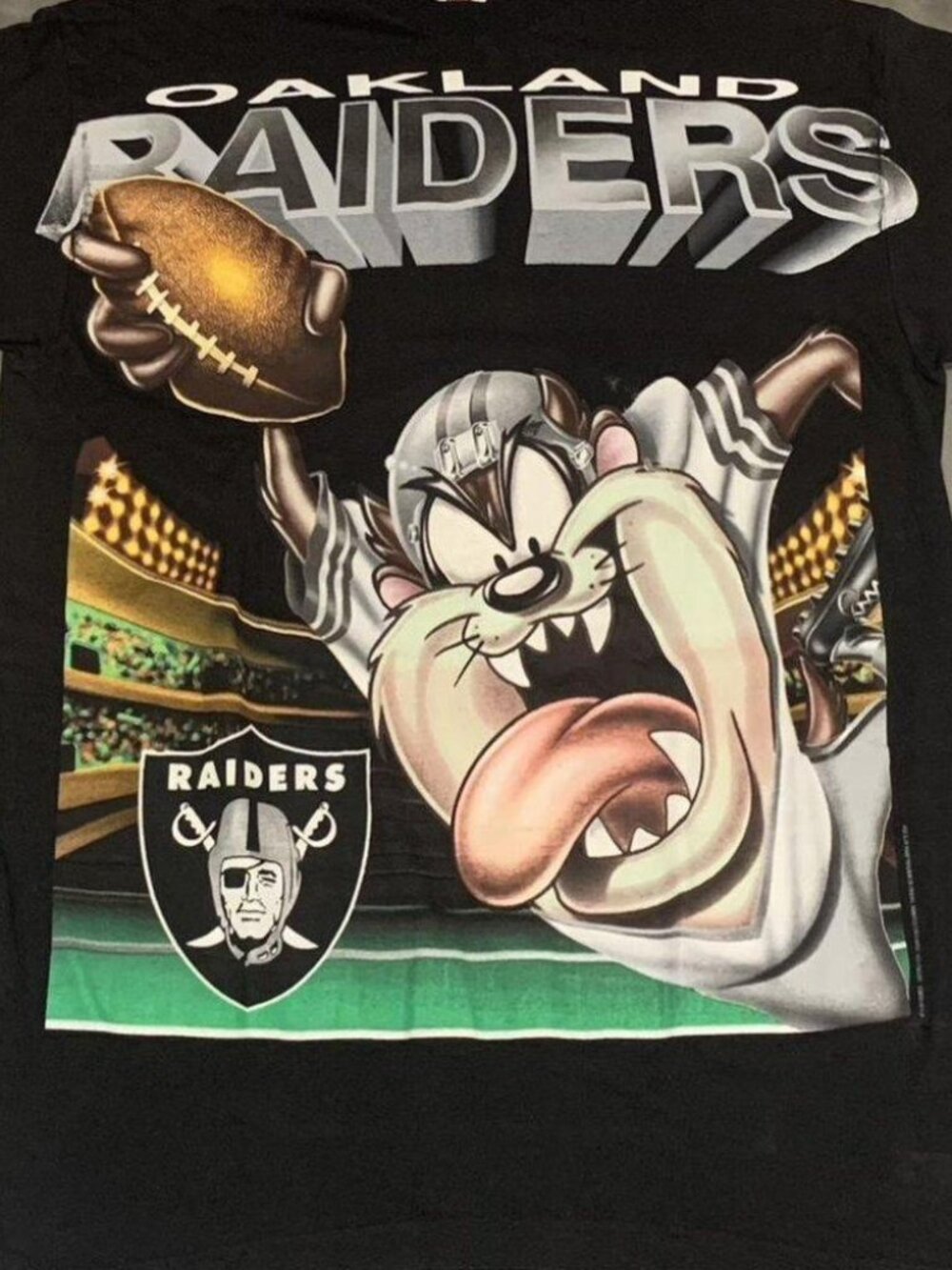 Looney Tunes Taz Oakland Raiders Graphic Unisex T Shirt 252 - Picture 2 of 5